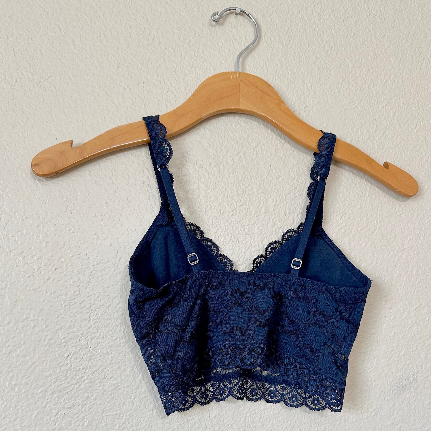 x Sold x Hollister Co. Lace Bralette | XS