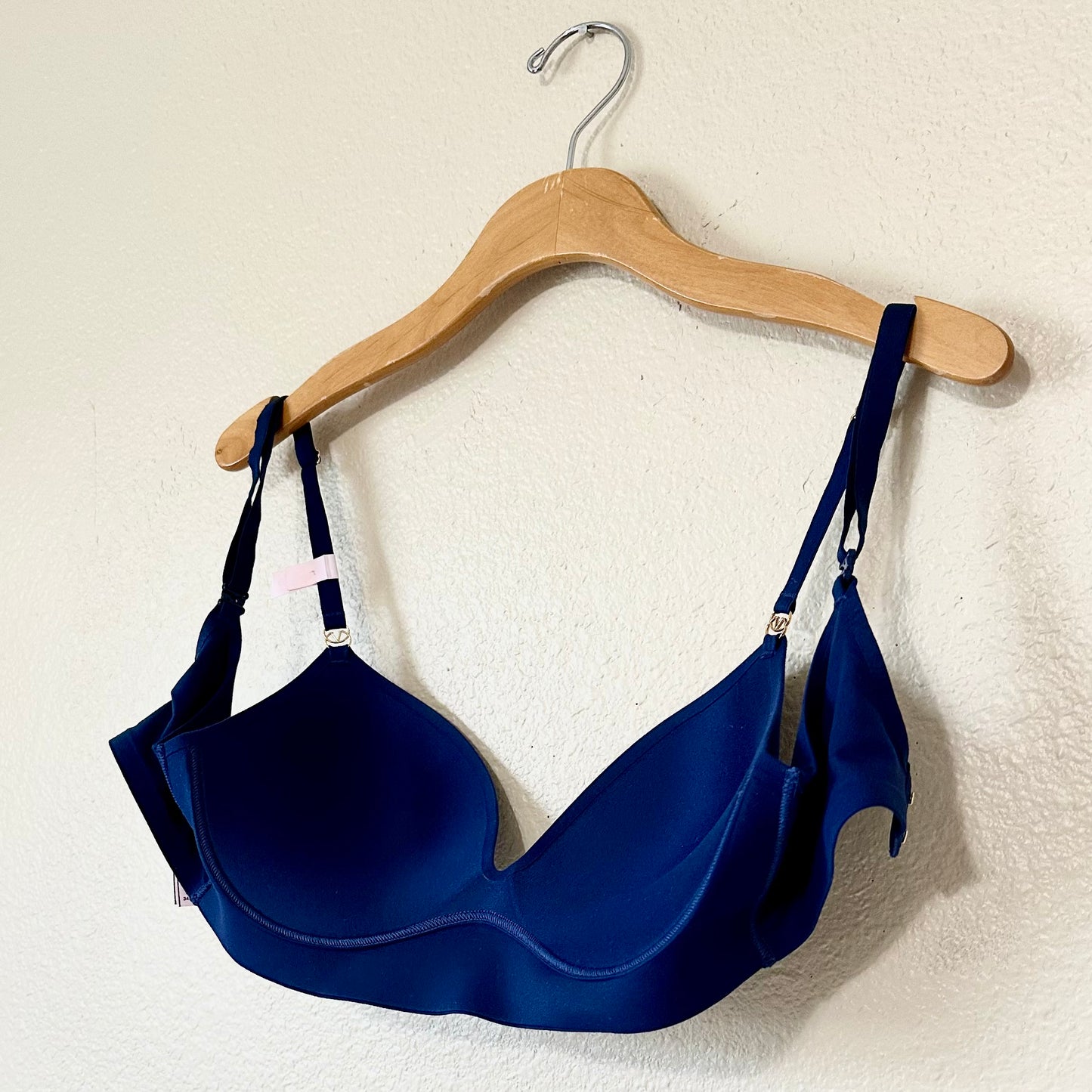 x Sold x Victoria’s Secret Dream Angels Wireless Push-Up Bra | 34D