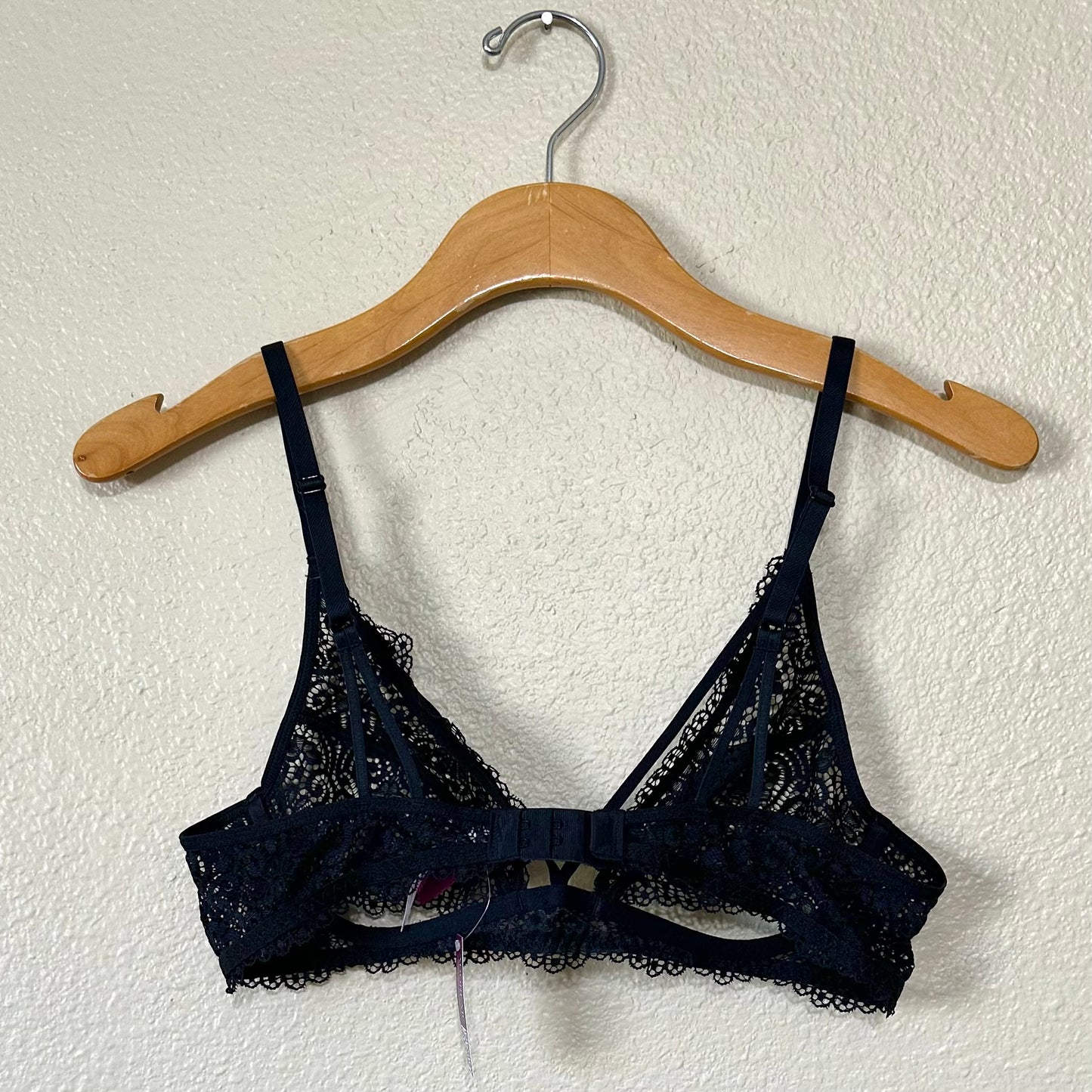 Adore Me Jenni Unlined Plunge Bra | 36B