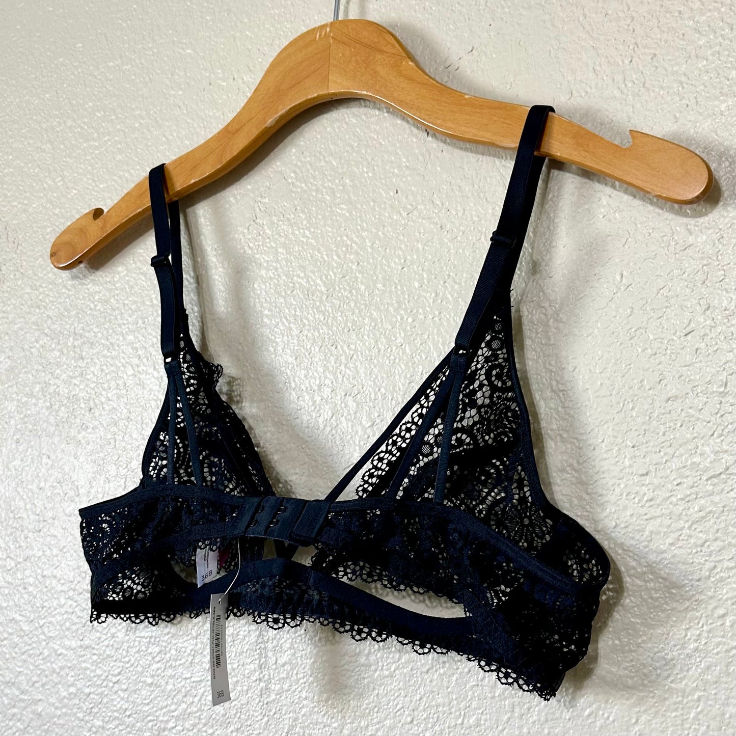 Adore Me Jenni Unlined Plunge Bra | 36B