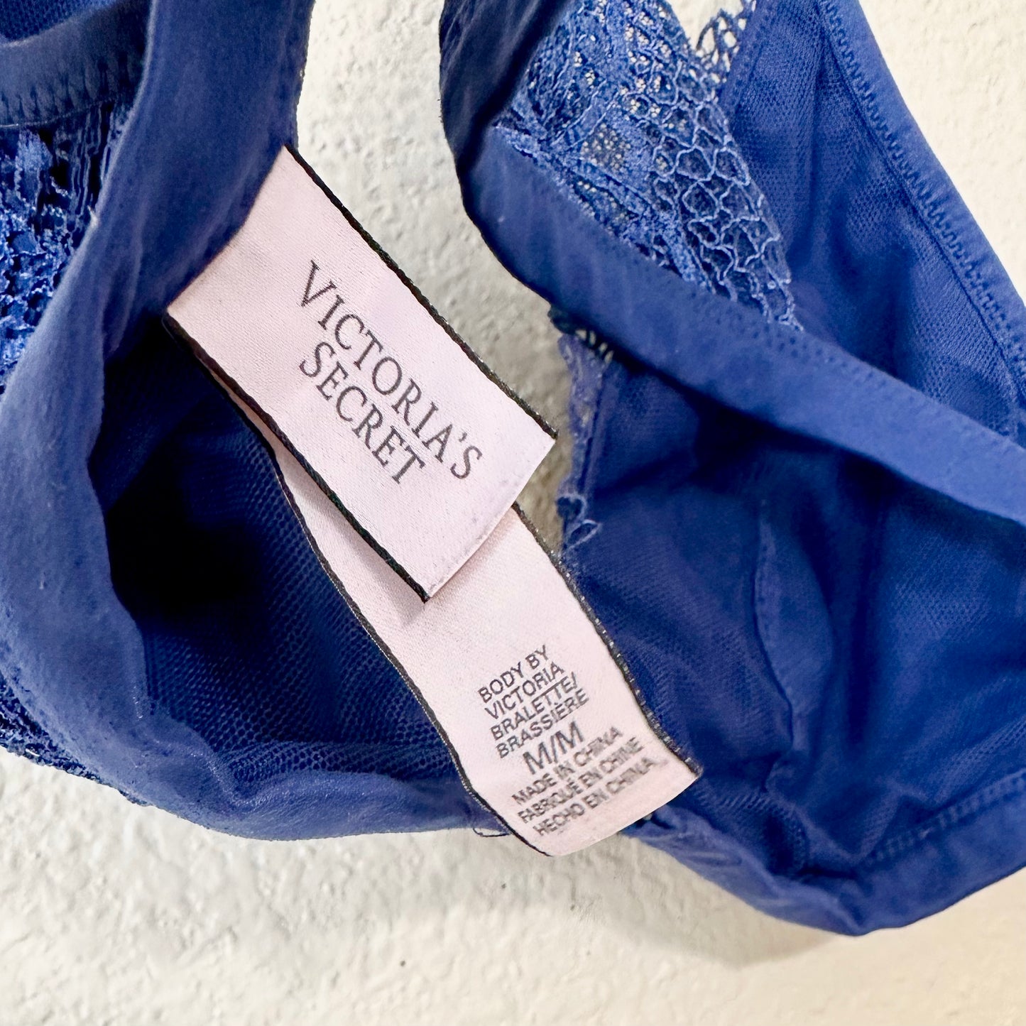 Victoria’s Secret Body by Victoria Lace Bralette | M