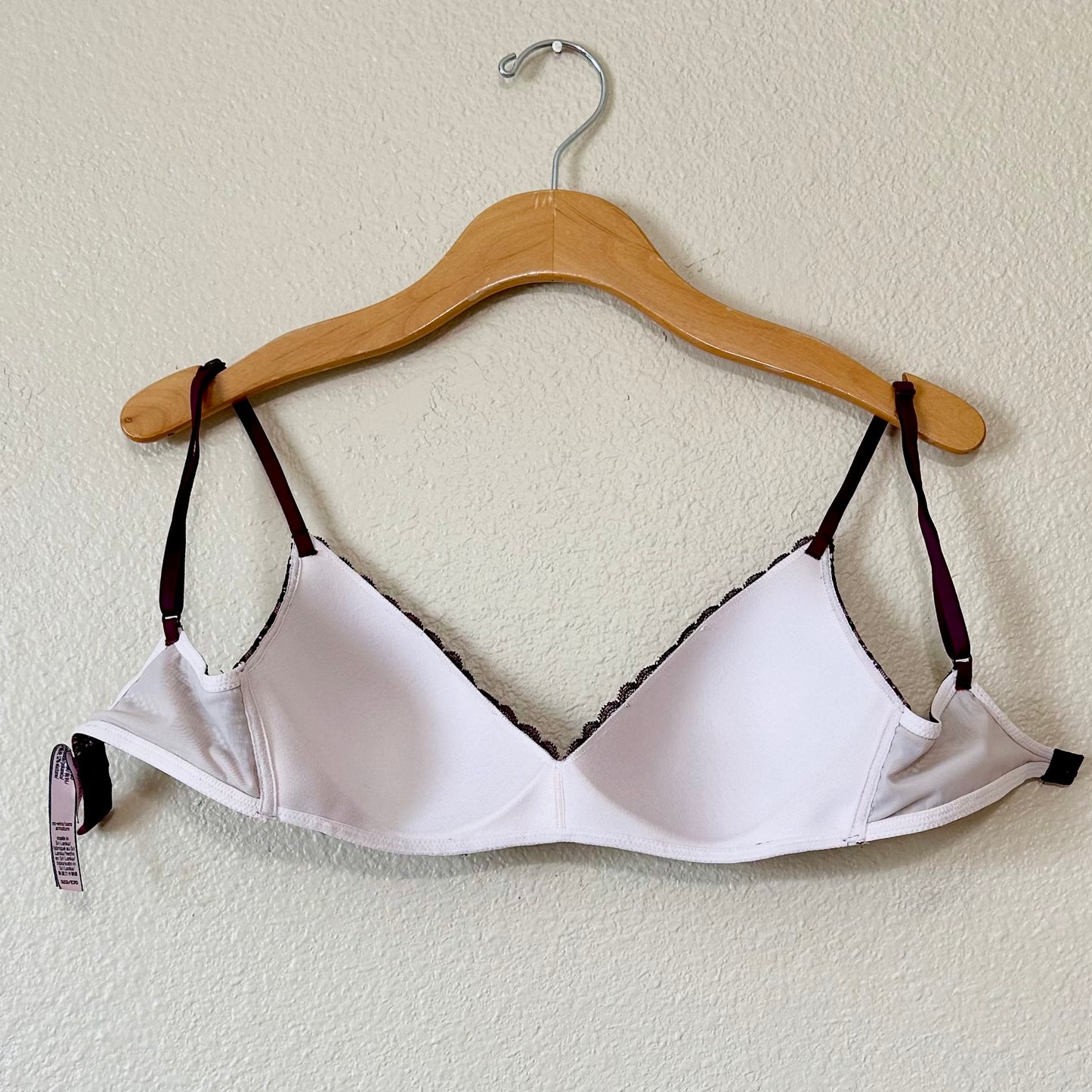 Victoria’s Secret Wireless Bra | 32D