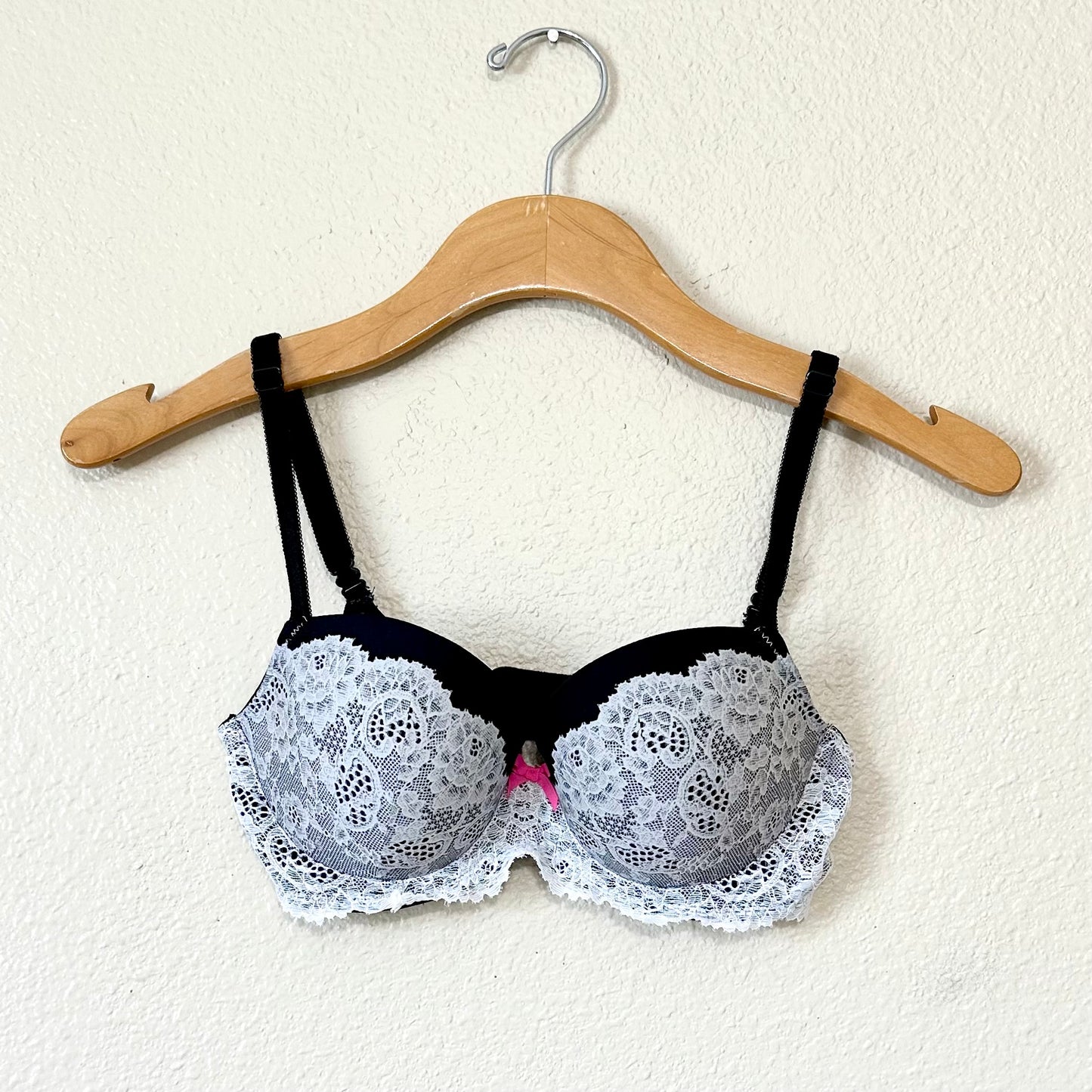 Victoria’s Secret Dream Angels Lined Demi Bra | 32D