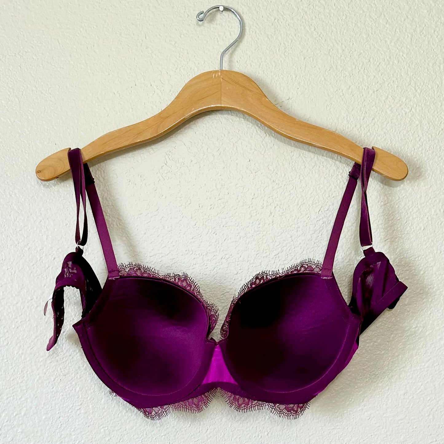 Victoria’s Secret Dream Angels Lightly Lined Demi Bra | 34D