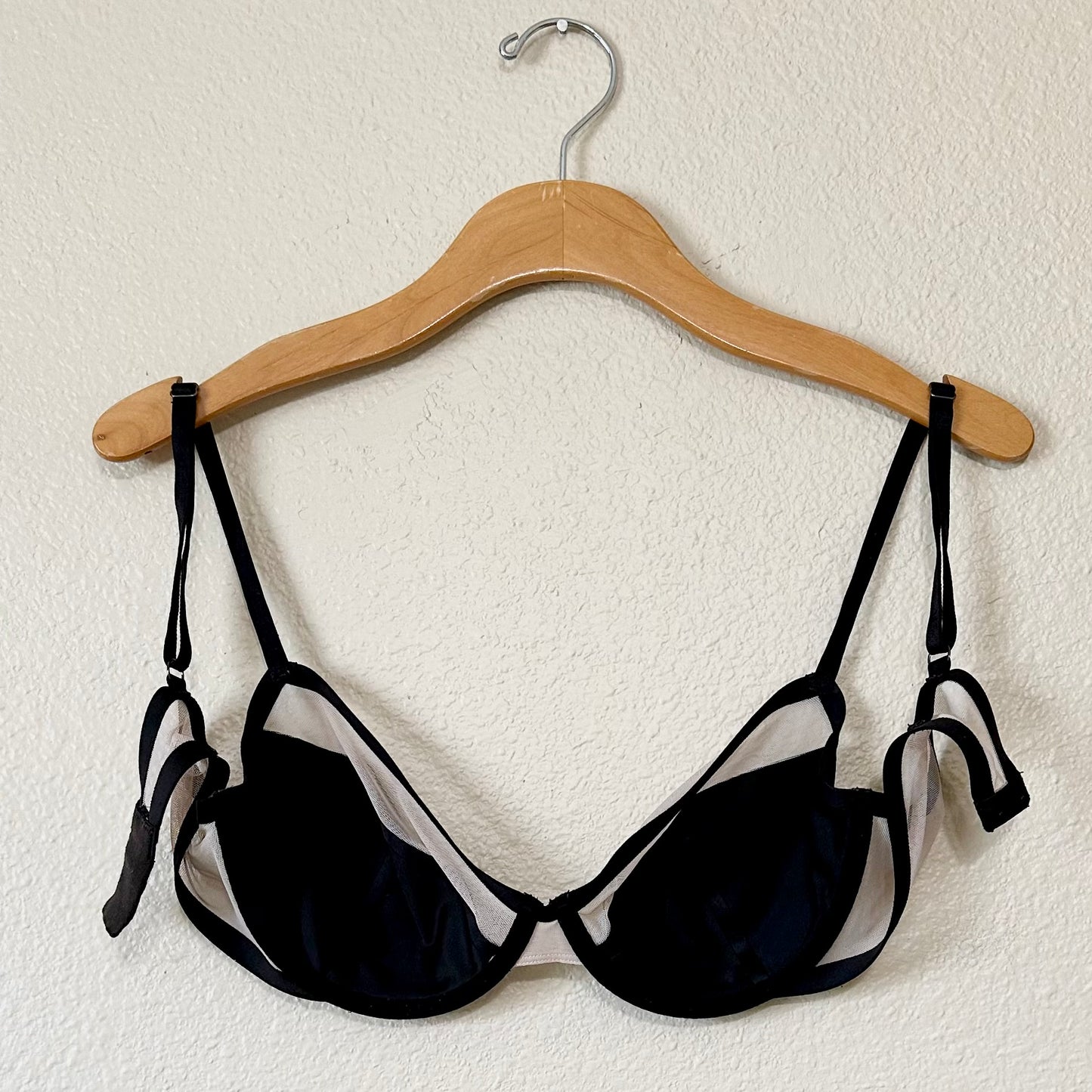 Victoria’s Secret Unlined Sheer Mesh Demi Bra | 34D