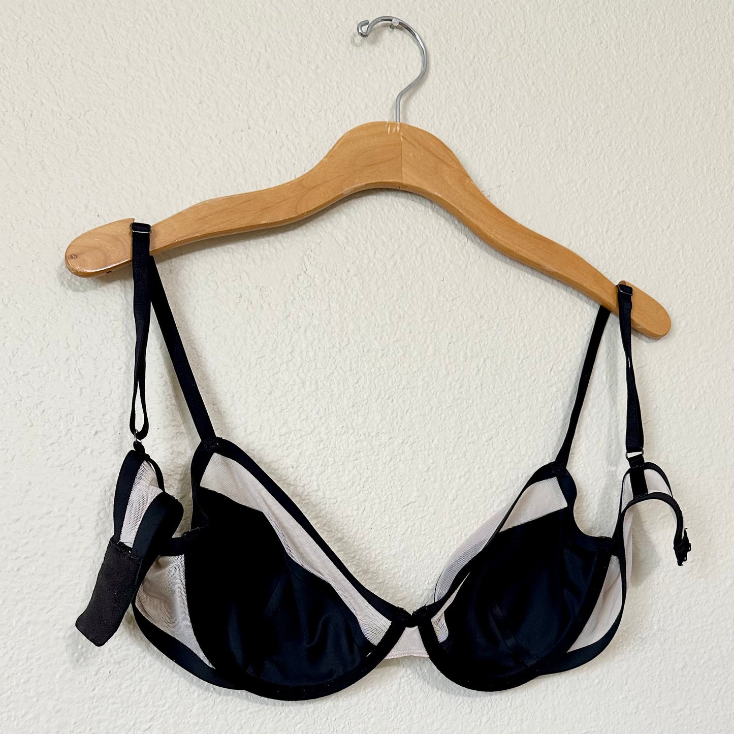 Victoria’s Secret Unlined Sheer Mesh Demi Bra | 34D