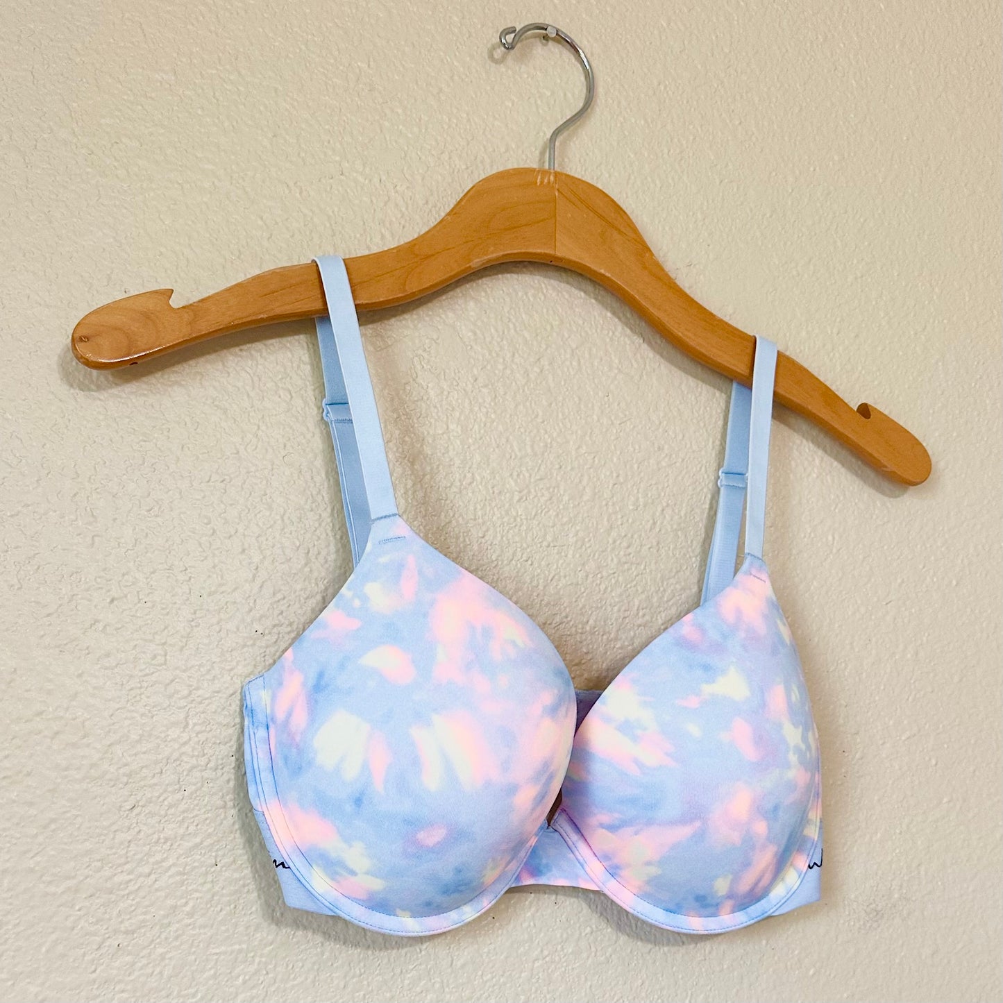 Victoria’s Secret PINK Wear Everywhere Push-Up Bra | 32DD