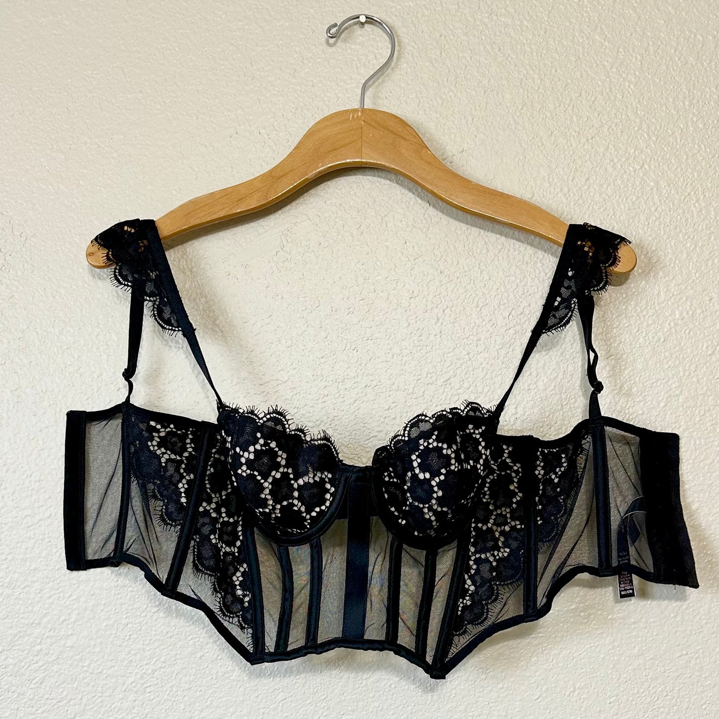 Victoria’s Secret Very Sexy Lace Lined Balconette Bustier Bra | 32C