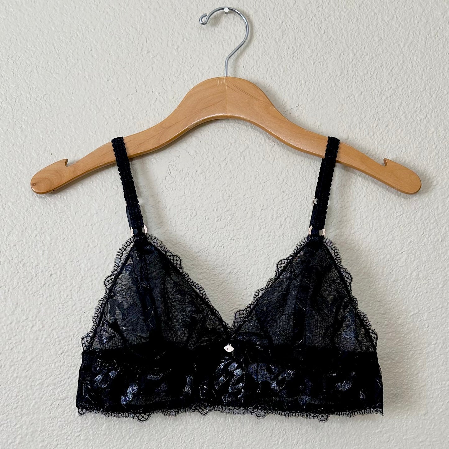 Sofia Intimates Embroidered Shine Triangle Bralette | L