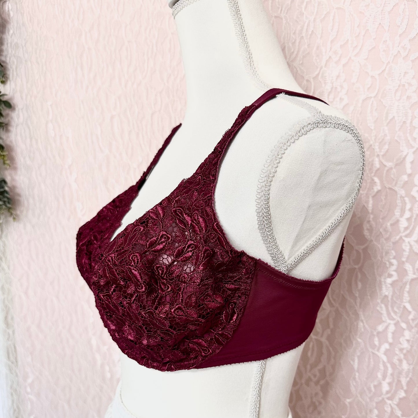 Playtex Secrets Vintage Full Figure Lace Bra | 38D