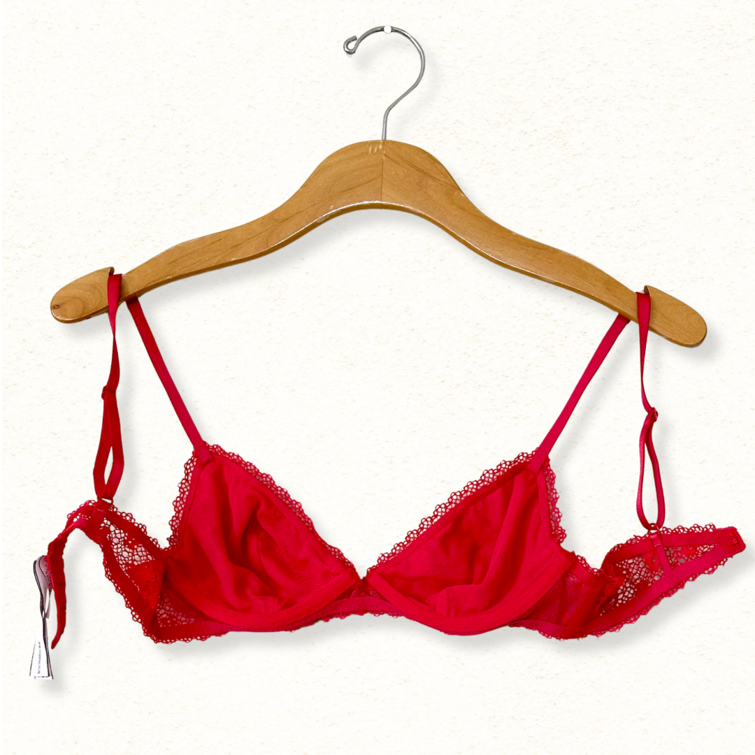 *New* Victoria’s Secret Red Floral Lace Bralette | S